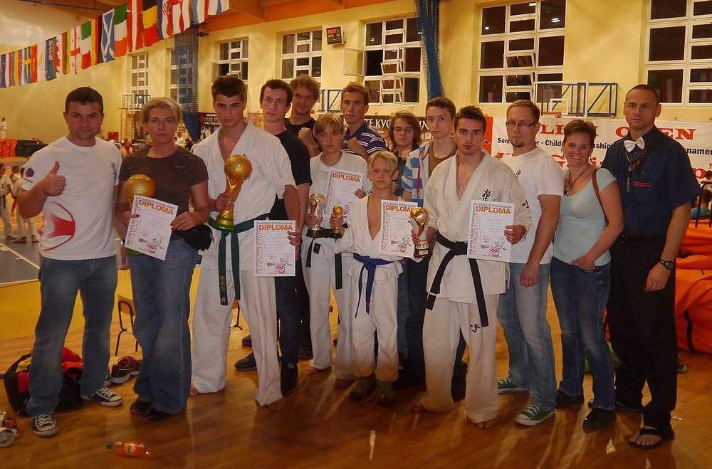 Medale dla karateków z Klubu Sportów Walki UKS Bushi z Piaseczna