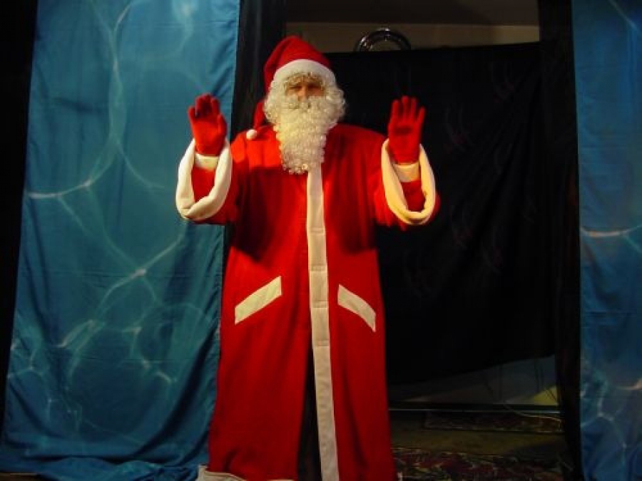 Odkryj tajemnice płaszcza Mikołaja - bezpłatny spektakl dla dzieci w Centrum Handlowym Auchan