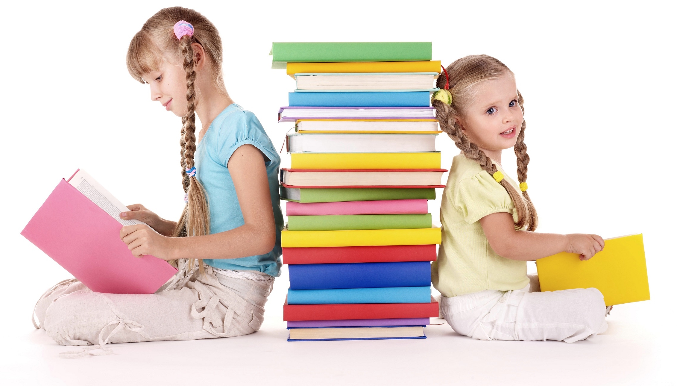 Podaruj dzieciom książkę - akcja Cyrkuluj książeczko w Centrum Handlowym Auchan