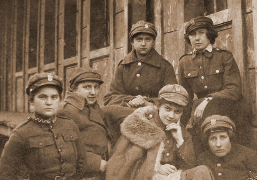 Kobiety Niepodległości 1918 roku - Klub Historyczno-Patriotyczny Konstancin