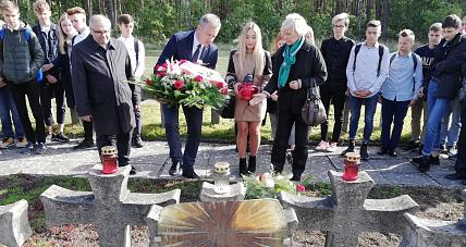 Liceum imienia ks. Zygmunta Sajny pamięta o swoim patronie [ZDJĘCIA]